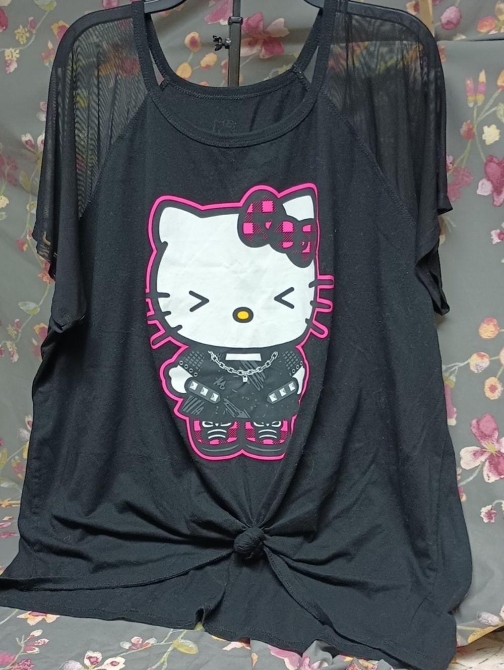 Torrid Hello Kitty Black Graphic Tee with Sheer Sleeves Plus Size 4x